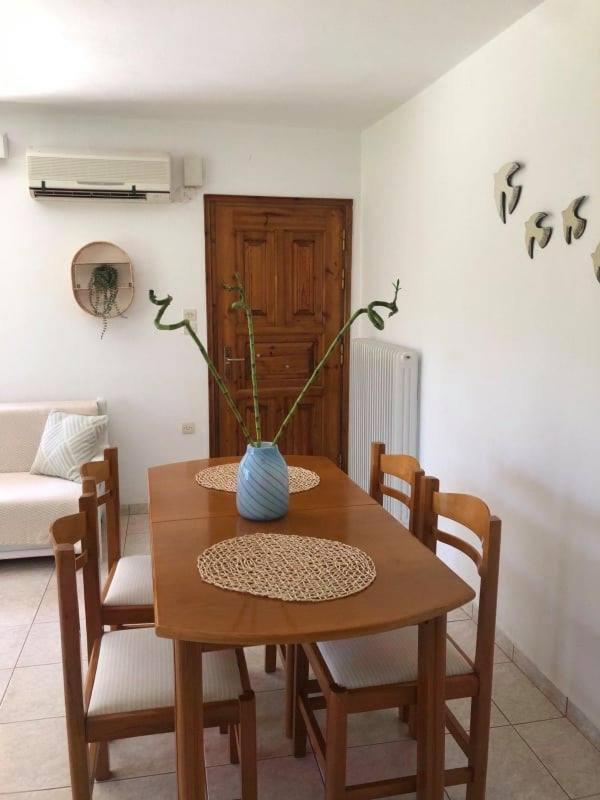 Small Theater Apartment Epidaurus Bagian luar foto